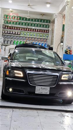 کرایسلەر 300